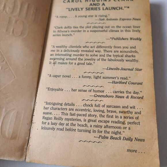 Mary Higgins Clark & Carol Higgins Clark Mystery Paperback Books Beach Reading - Picture 4 of 12